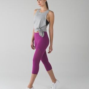 NWT size S pink Lululemon crop leggings bottoms
