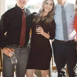 Fitted burgundy dress