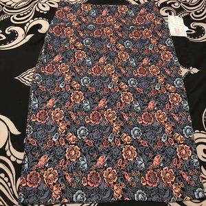 Size medium BNWT Lula Roe Cassie Pencil Skirt.