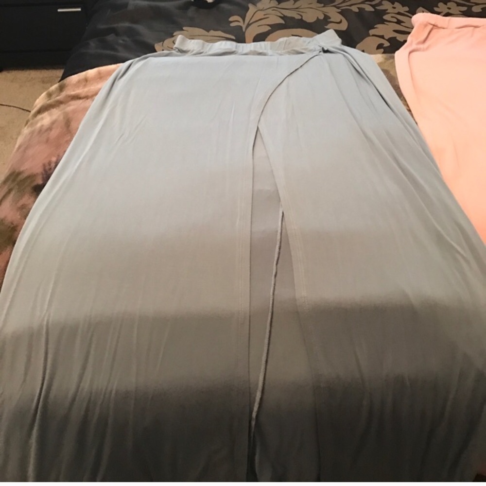 Beautiful skirt - Picture 2 of 5