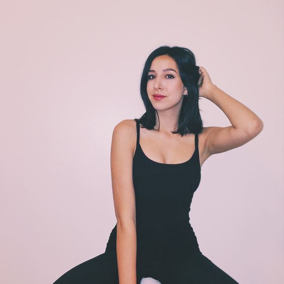 Meet your Posher, Bella - Picture 1 of 1