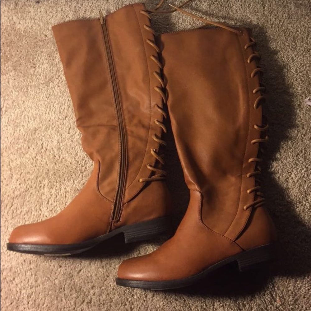 Knee high leather laced boots