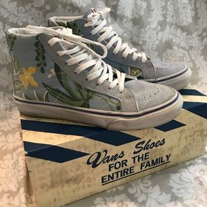 Vans - Van Doren BluBll/Hawiin Sk8-HI Slim