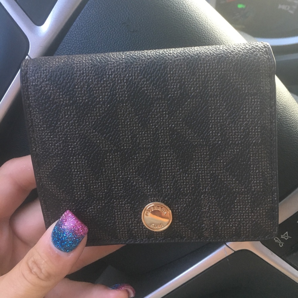 ‼️SALE‼️*LOWEST* Michael Kors Wallet