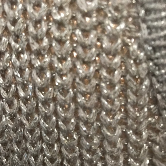 ⭐️ FINAL SALE ⭐️ Michael Kors Gold Sweater - Picture 3 of 5