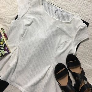 Elle blouse, size XL, polka dot top