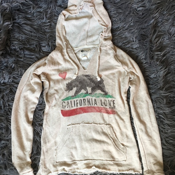 Billabong Tops - Billabong California Love Hoodie Sweatshirt ❤️🐻