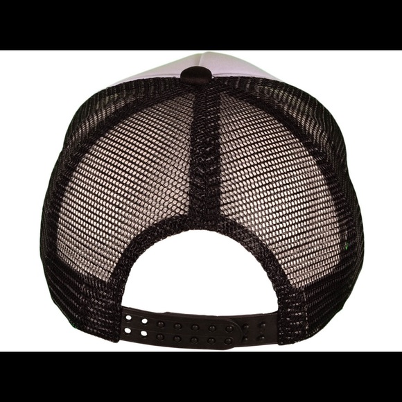 Black and white Trucker mesh hat Brand new Snap - Picture 4 of 7