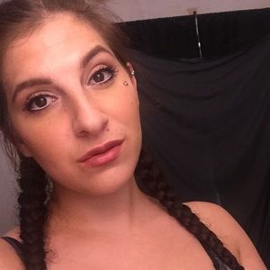 Meet your Posher, Marisa