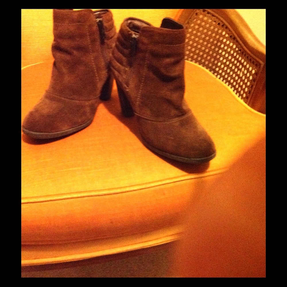 Ankle boots