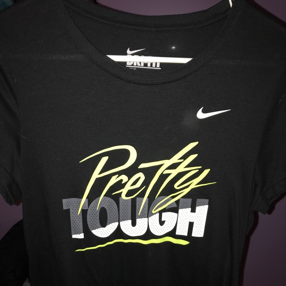 Women's Nike shirt