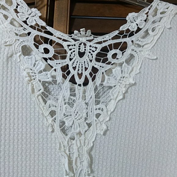 Tunic - Picture 3 of 4