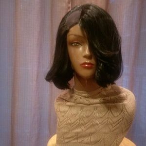 Sexy jet black bob (u-part wig)