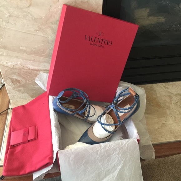 Valentino Shoes - NWT Authentic Valentino Blue and Nude Pumps w/Box