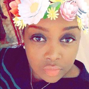 Meet your Posher, Alicia