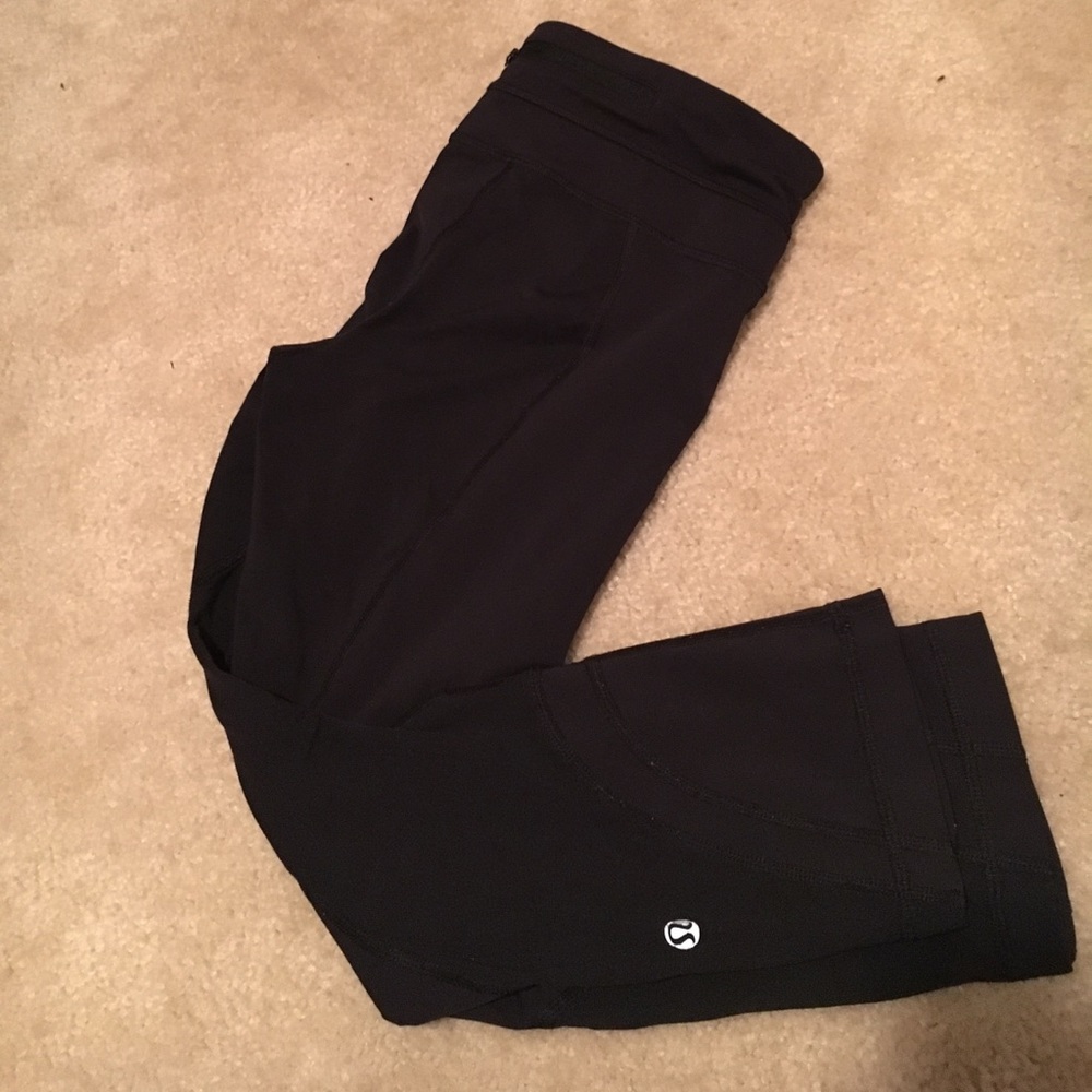 Lululemon ankle legging with back small pocket