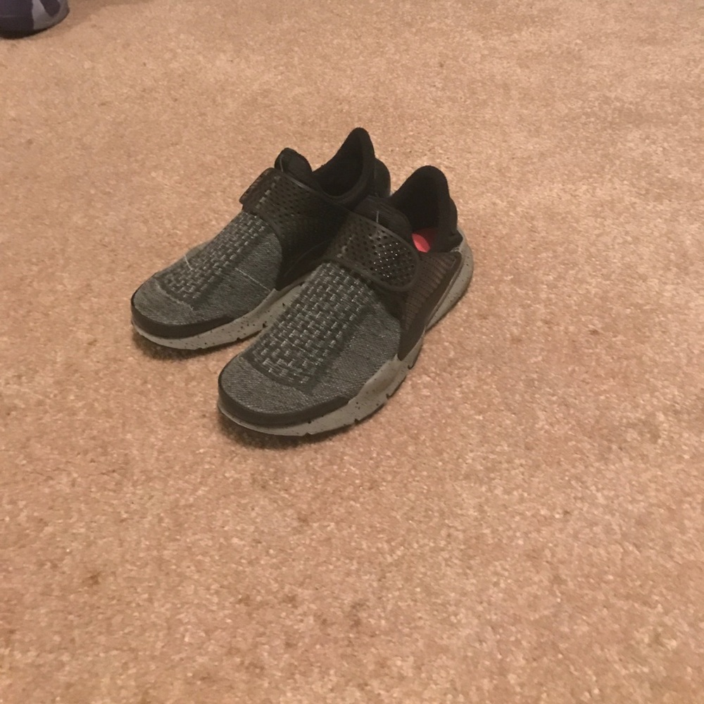 Grey Nike Sock Dart
