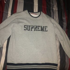 Supreme Crewneck