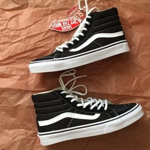 Sk8-Hi high top shoes US Men: 5.5; US Women: 7.0