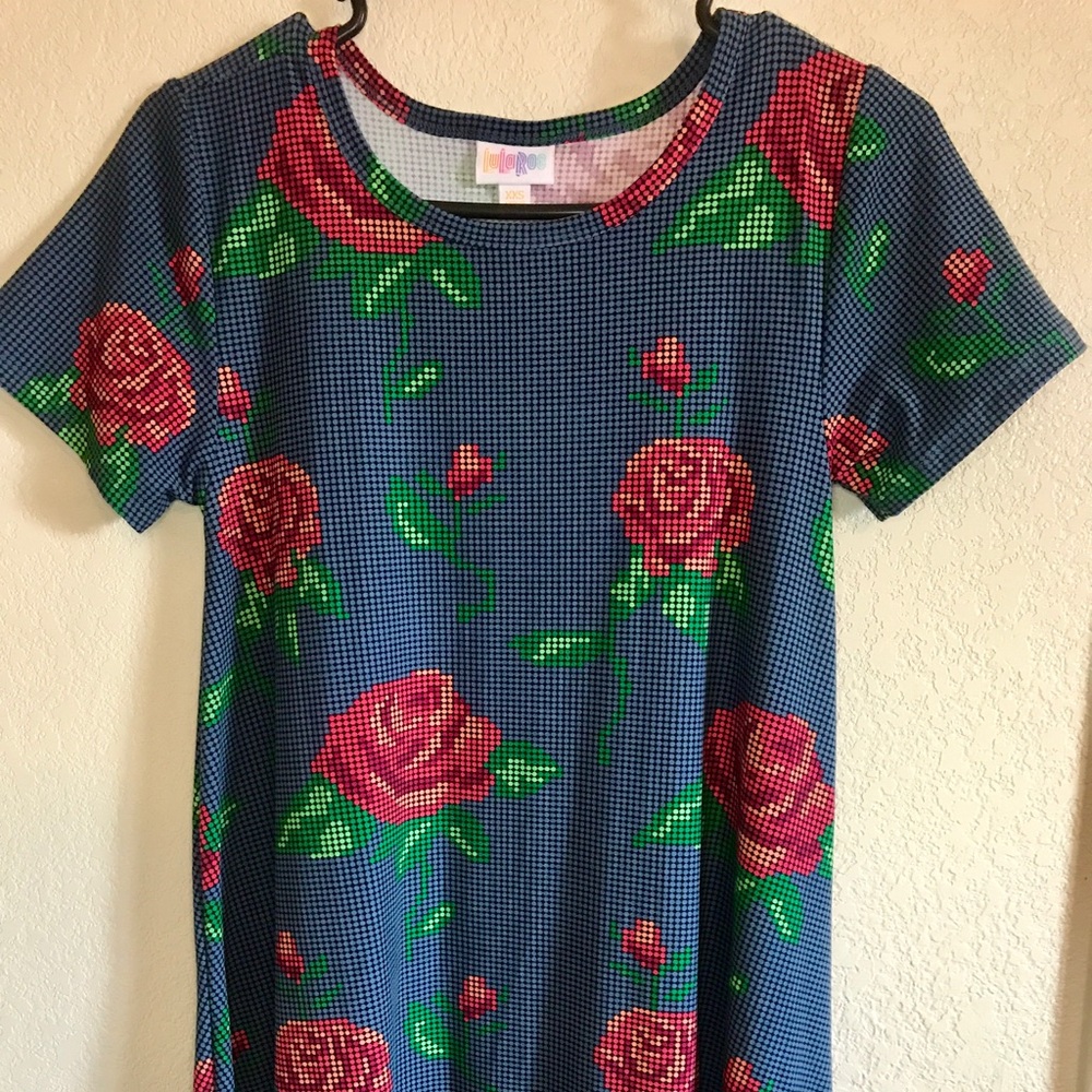 LuLaRoe XXS Carly Pixelated Roses Print