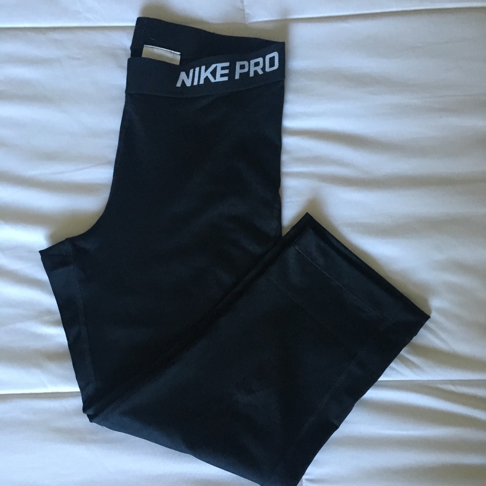 Nike Pro Ankle Leggings