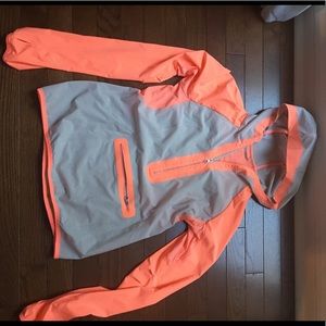 LULULEMON PULLOVER HOODIE