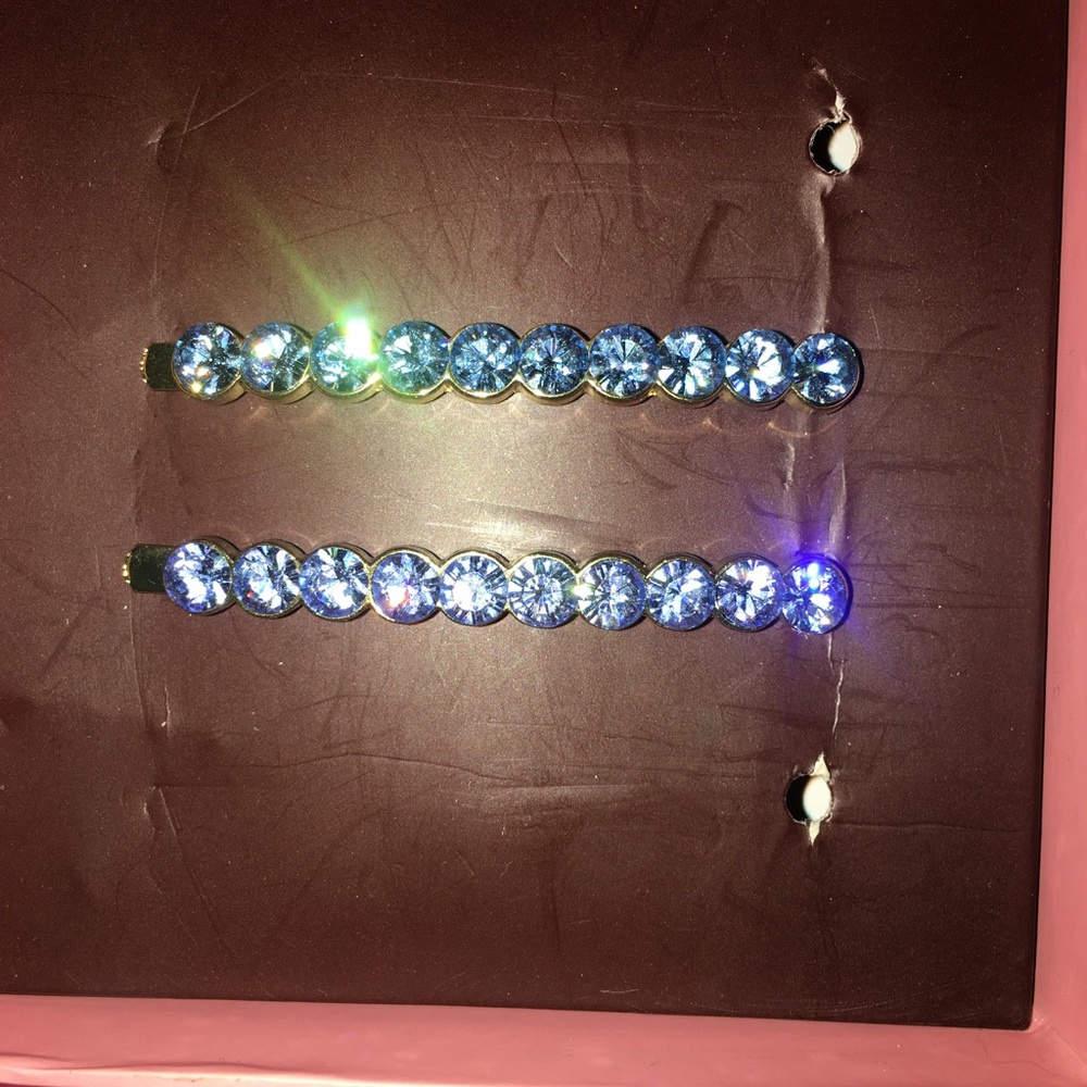 Hair barrettes.