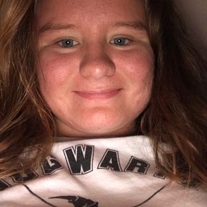 Meet your Posher, Ellyana