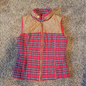 Cute red plaid vest!!