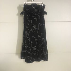 White House/Black Market Black w/ white flowers