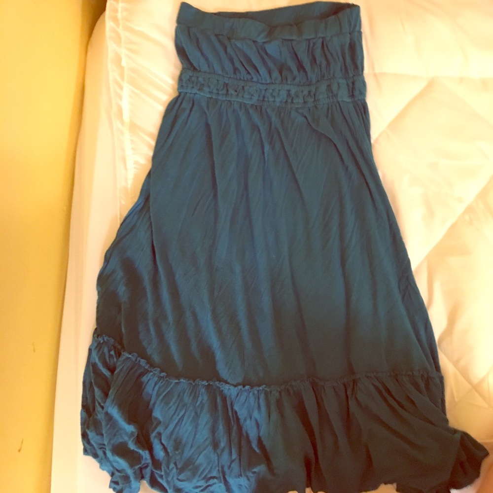 Sleeveless teal dress