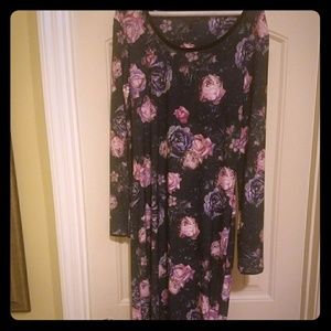 Floral dress worn once