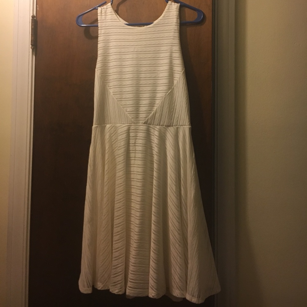 Homecoming/turnabout/wedding dress.