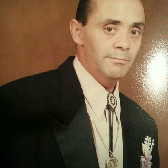 Meet your Posher, Octavio - Picture 1 of 1