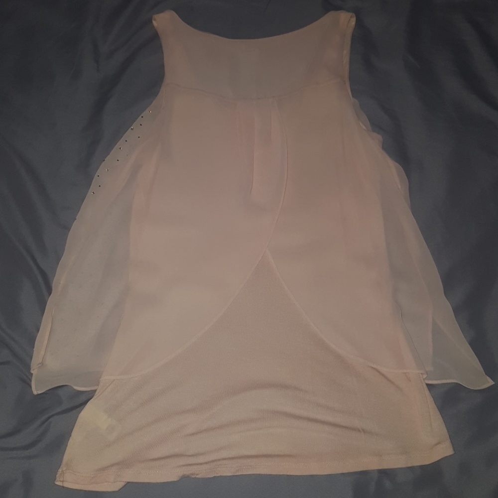 🚨FINAL SALE 🚨🌞3 EXPRESS TOPS SALE🌞 - Picture 5 of 7