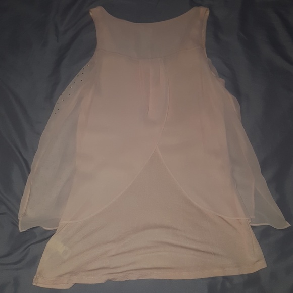 🚨FINAL SALE 🚨🌞3 EXPRESS TOPS SALE🌞 - Picture 5 of 7