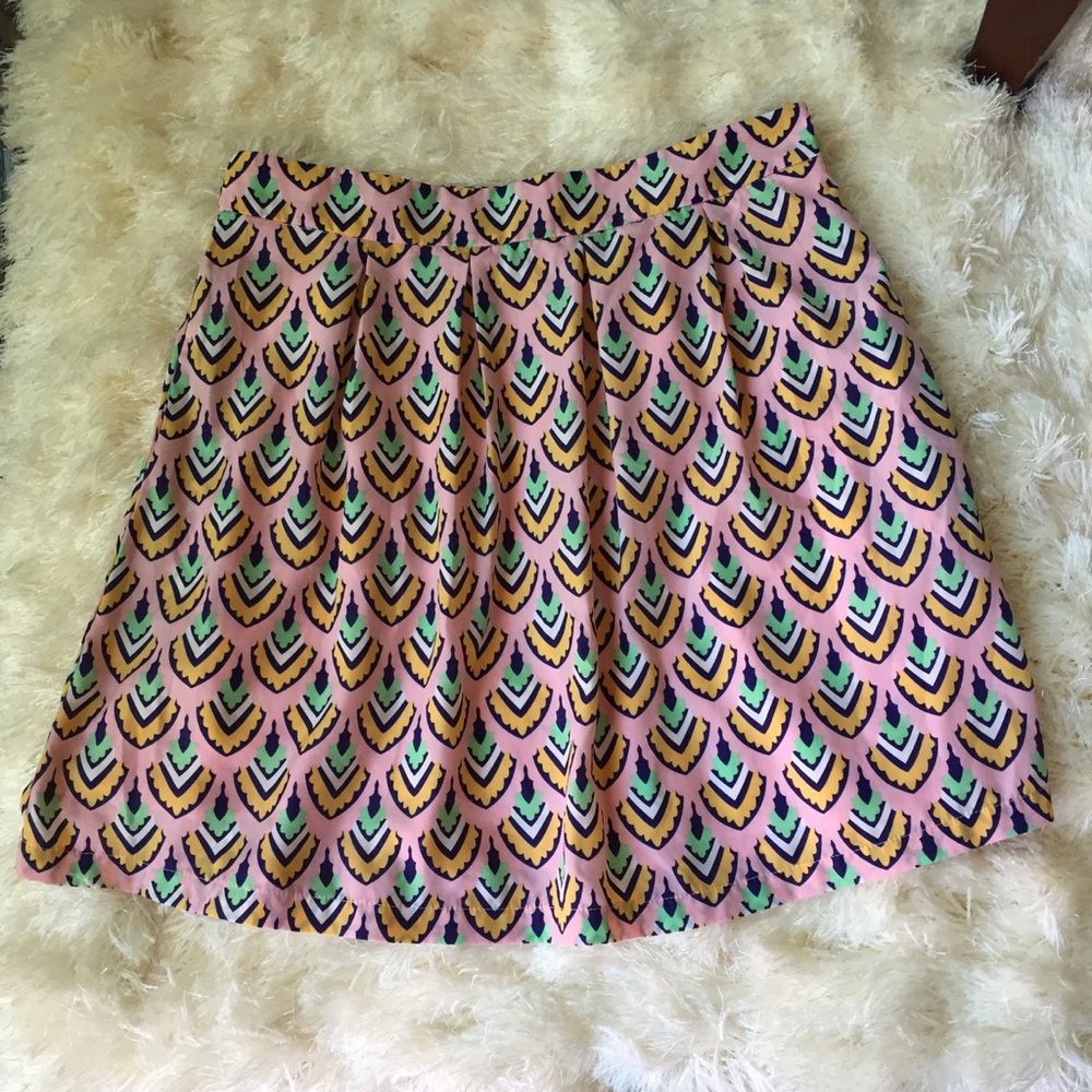 Emmalee lined skirt size large.