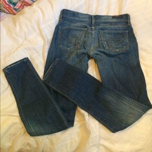 light wash jeans