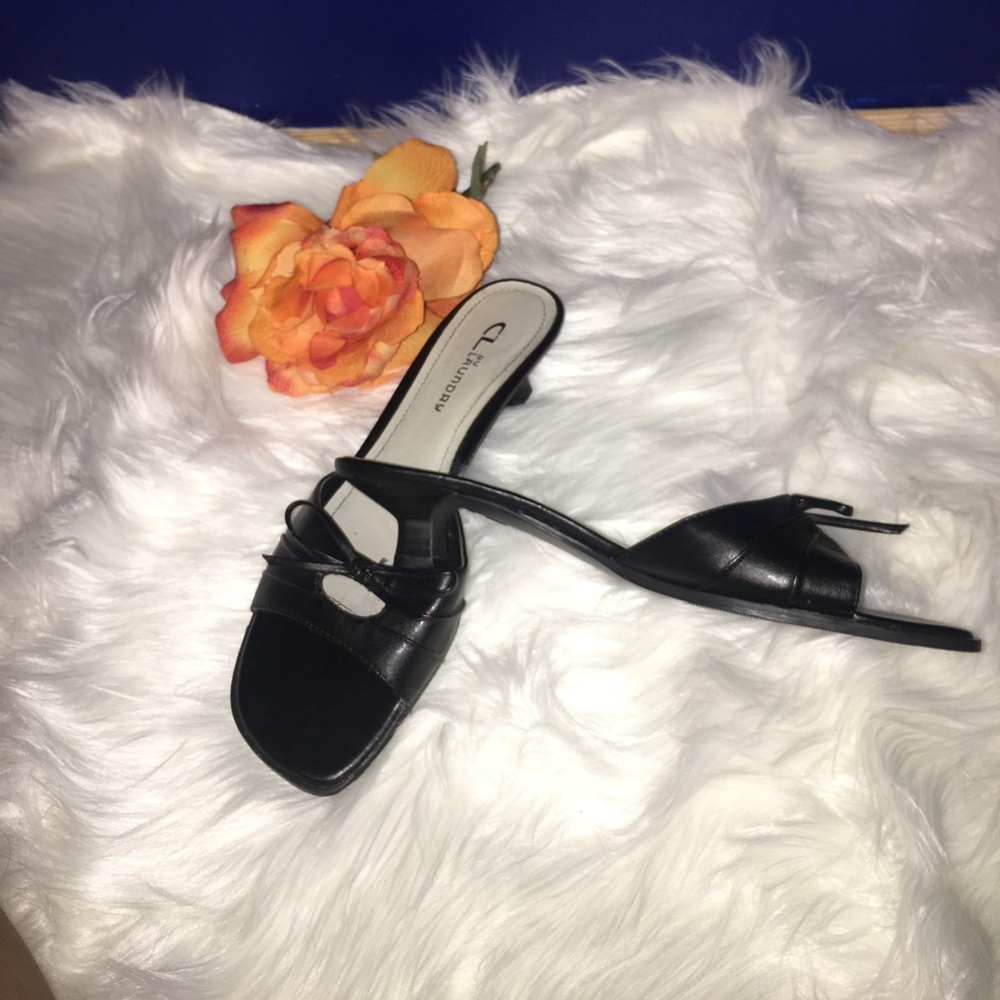 Chinese Laundry Black Slippers - Picture 2 of 4