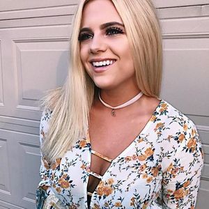 Meet your Posher, Julia