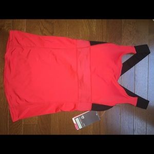 COLOSSEUM WOMEN HOT PINK TANK