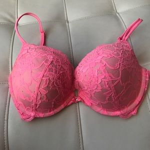Victoria's Secret Very Sexy push-up bra, size 34DD