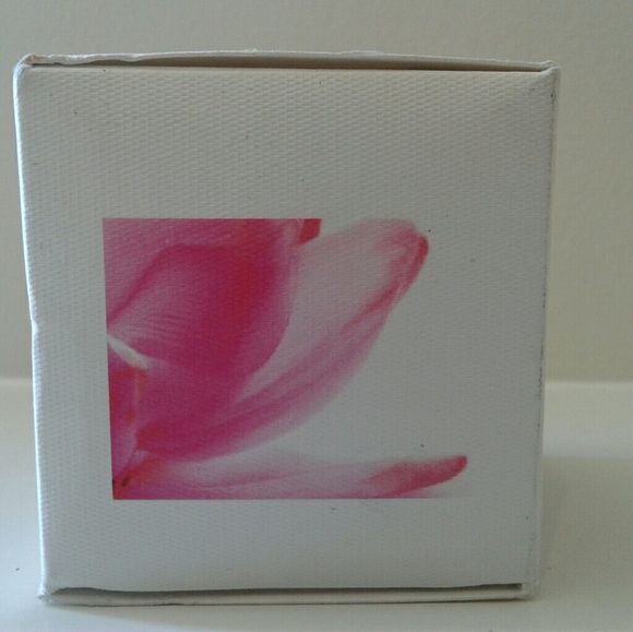 Korres First Wrinkles Magnolia Night Cream - Picture 4 of 4