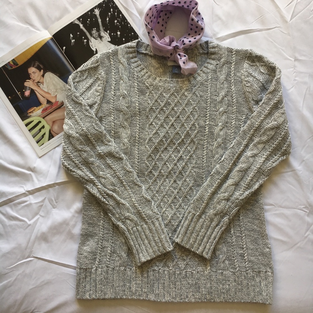 Old Navy Gray Cabled Sweater M Petite