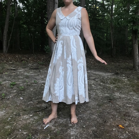 Brooks Brothers Dresses & Skirts - Brooks Brothers Linen Dress • Tan & White Filagree