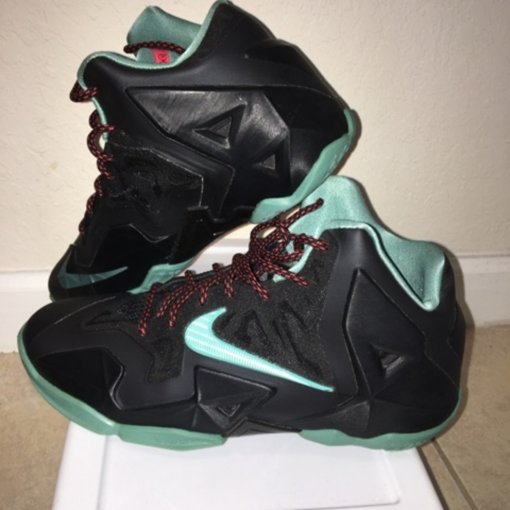 LeBron James Sneaker