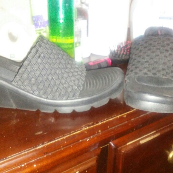 Sandals - Picture 2 of 3