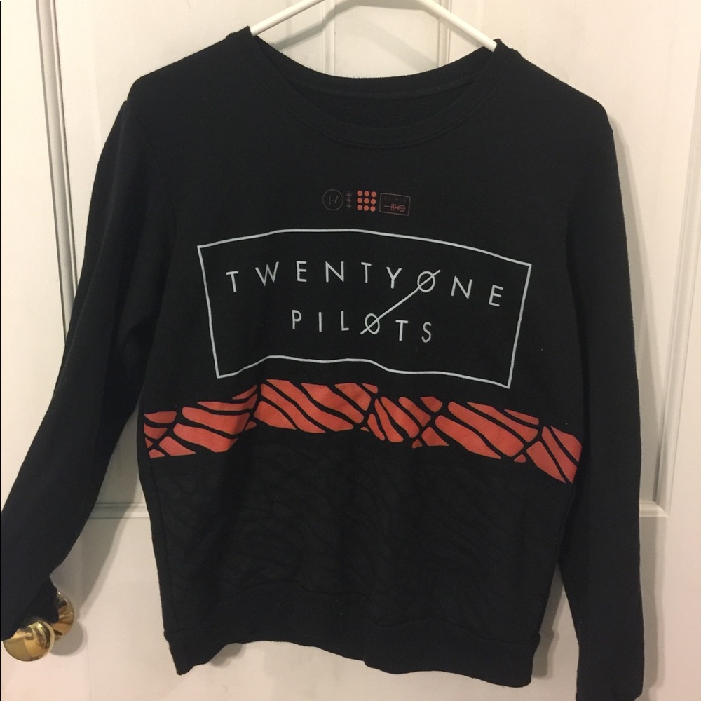 Twenty one pilots crew neck