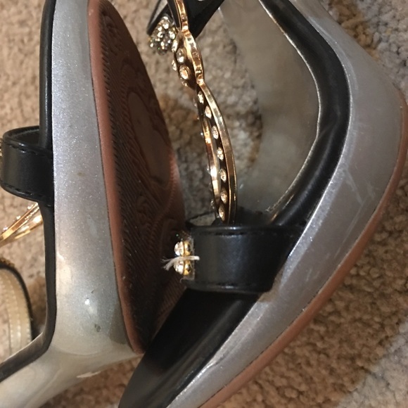 Amazing Rusty Lopez Blk Gold& Rhinestone Heels - Picture 4 of 4