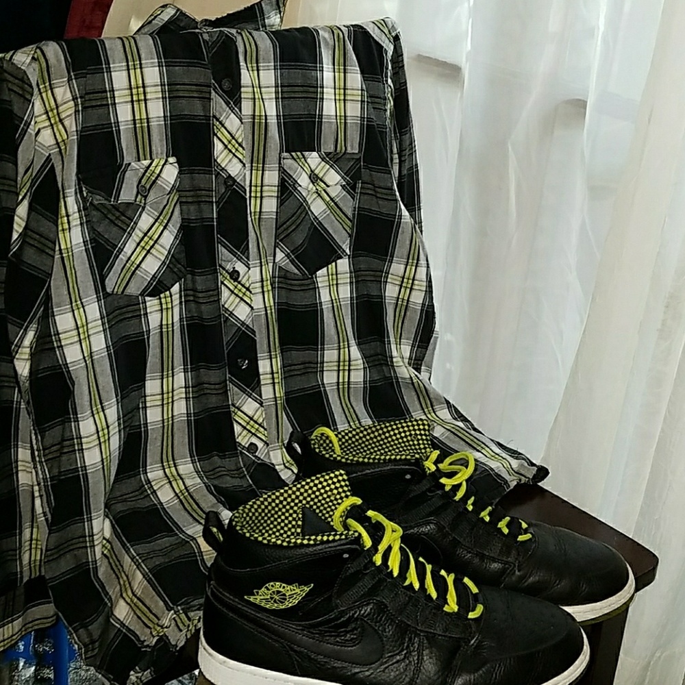 New Mens Black + Yellow Plaid Shirt- XL